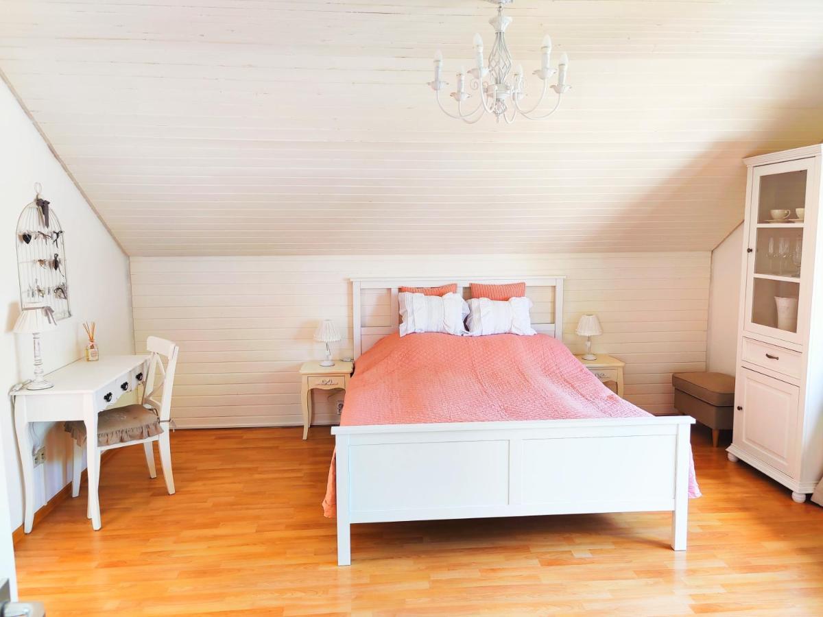Romantic Style Apartment Titisee Bagian luar foto